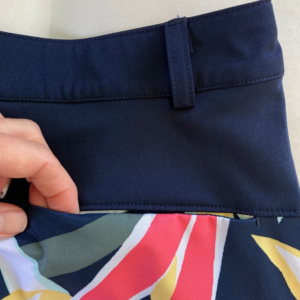 Lady Hagen Traditional Skort Desert Getaway Retro Leaf Dark Navy (Size 16) - Picture 7 of 13